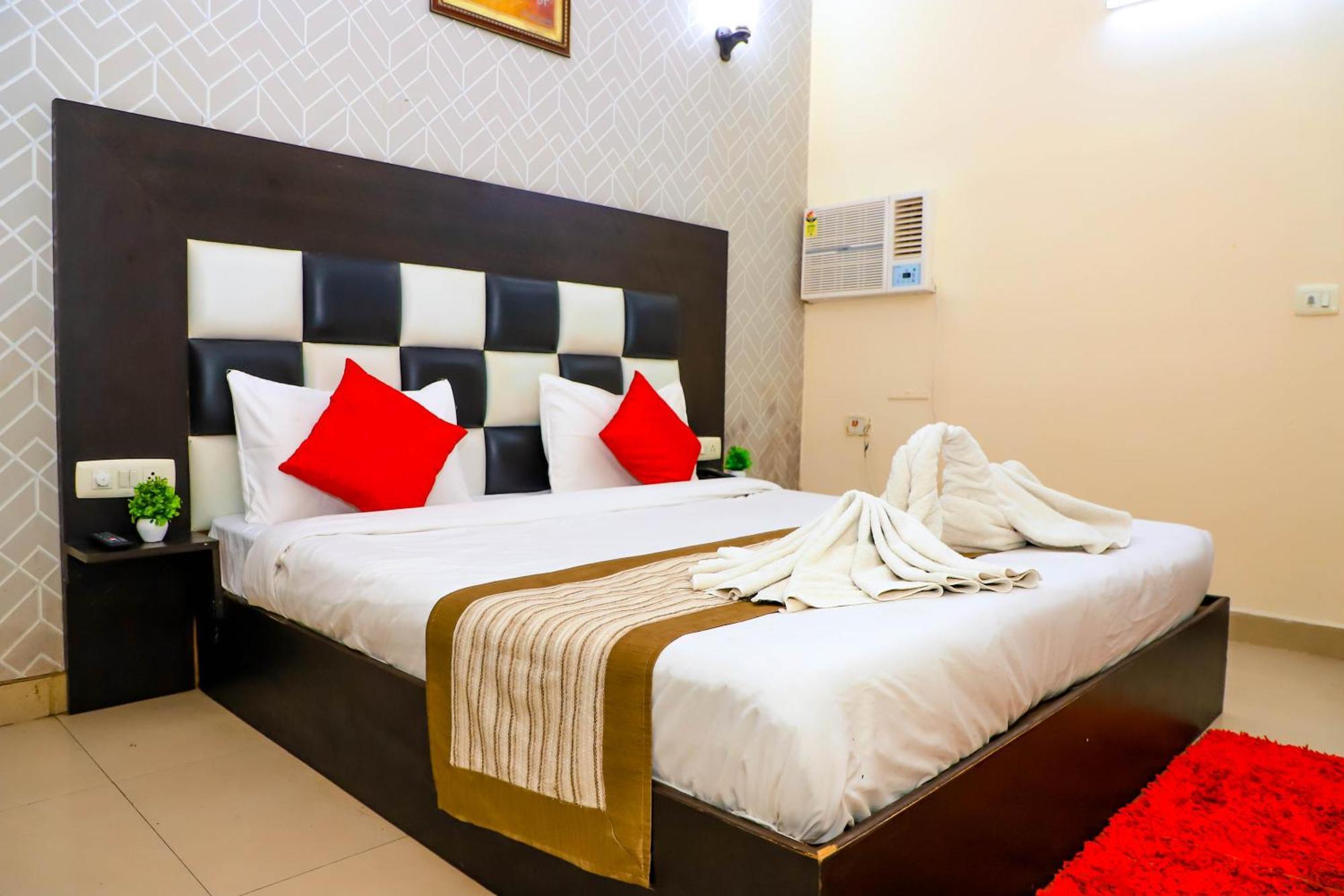 Hotel Global Inn By Quality Inn Nueva Delhi Exterior foto