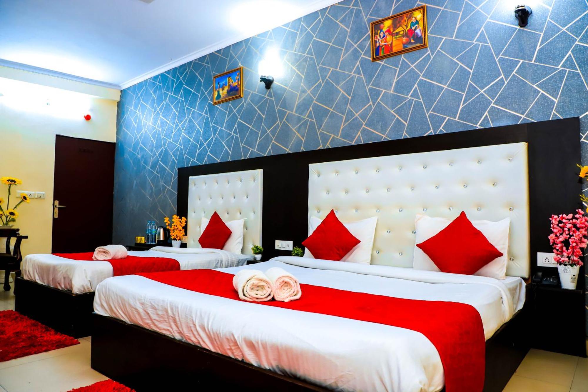 Hotel Global Inn By Quality Inn Nueva Delhi Exterior foto